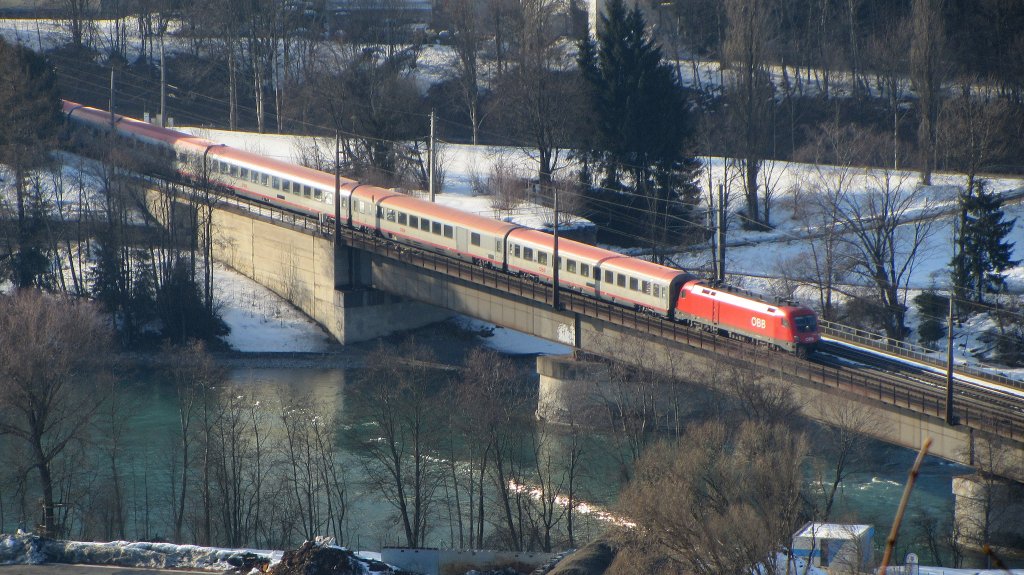 Am 24.2.2012 kam eine Innsbrucker 1116 mit dem 869  Dommuseum Wien  Richtung Wien in Brixlegg vorbei.