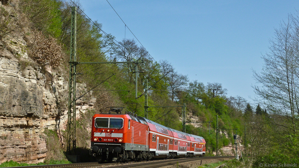 RB Groheringen - Saalfeld auf der Saalbahn bei Kahla, 28.04.2012.