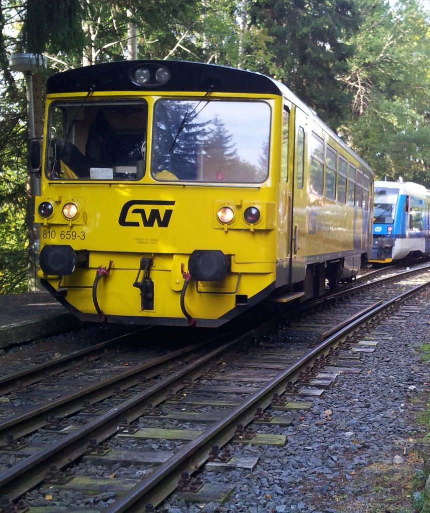 Triebzug der Baureihe 810 in Trutnov am 09.10.2012 
