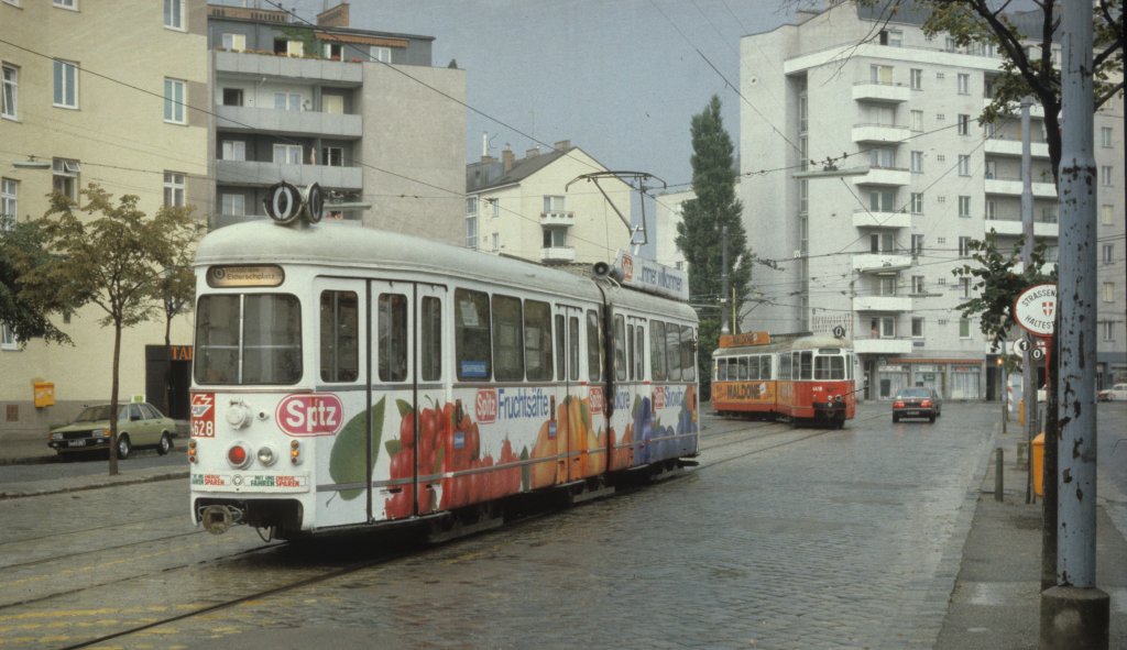 Wien WVB SL O (E 4628) Ausstellungsstrasse / Elderschplatz im Juli 1982.