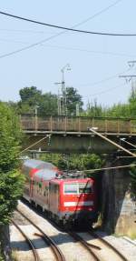 111 021, RB 59522 (Mittenwald->Mnchen Hbf); Murnau am 24.7.2012.