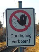 Durchgang verboten! Schild in Lancken am 26.02.2012