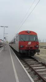 80 73 211 in REX 7819 (Wien Sdbahnhof (Ostbahn)->Wiener Neustadt Hbf) in Wien Sdbahnhof (Ostbahn).(6.4.2012)