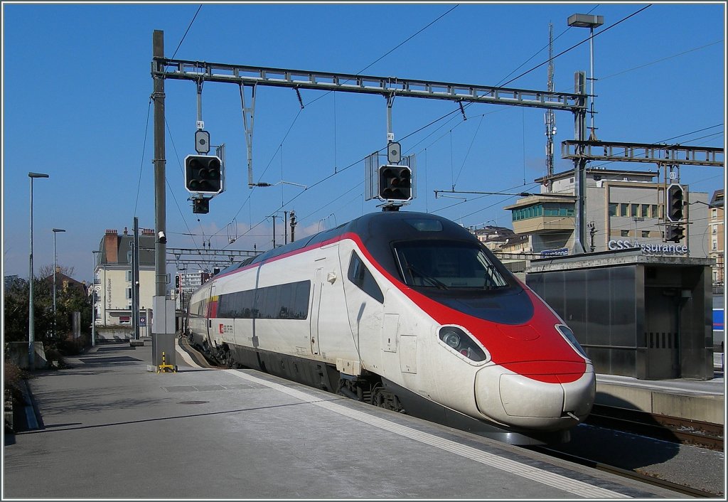 Ein ETR 610 verlässt Lausanne Richtung Genève. 
10. Feb. 2012