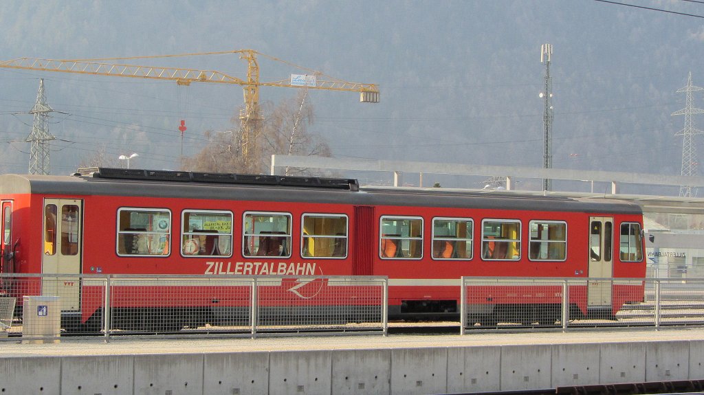 Zillertalbahn in Jenbach.(24.3.2012)