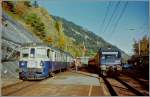 Re 460 004 mit einem Schnellzug Richtung Bern und ein BLS ABDe 4/8 als Regionalzug Richtung Brig begegnen sich in Hohtenn (BLS Südrampe.
Gescanntes Negativ, Herbst 1995