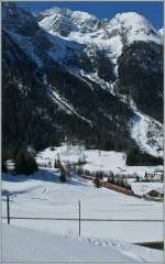 ...und nun wird die Ge 4/4 II mit ihrem Zug nach Chur in Kürze Bergün erreichen.
16.03.2013